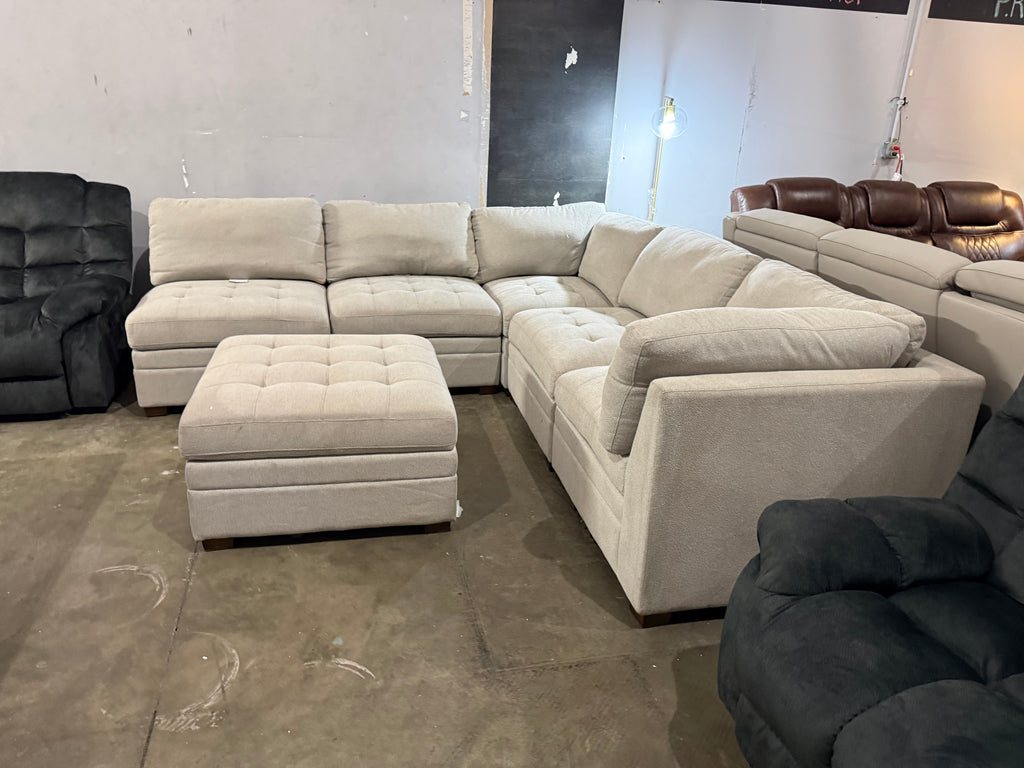Thomasville Tisdale Modular Sectional 6-piece Beige with Storage Ottoman