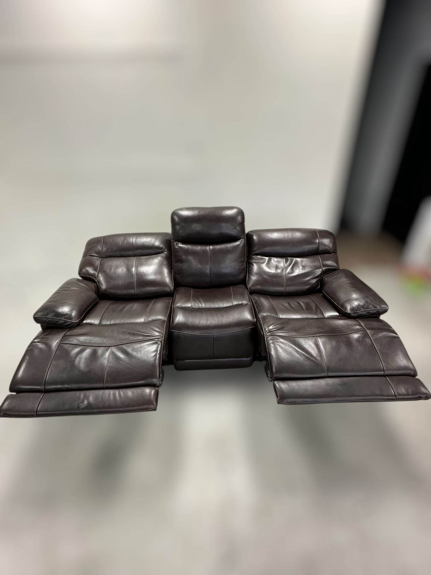 Ridgewin Leather Power Reclining Sofa 🛋️