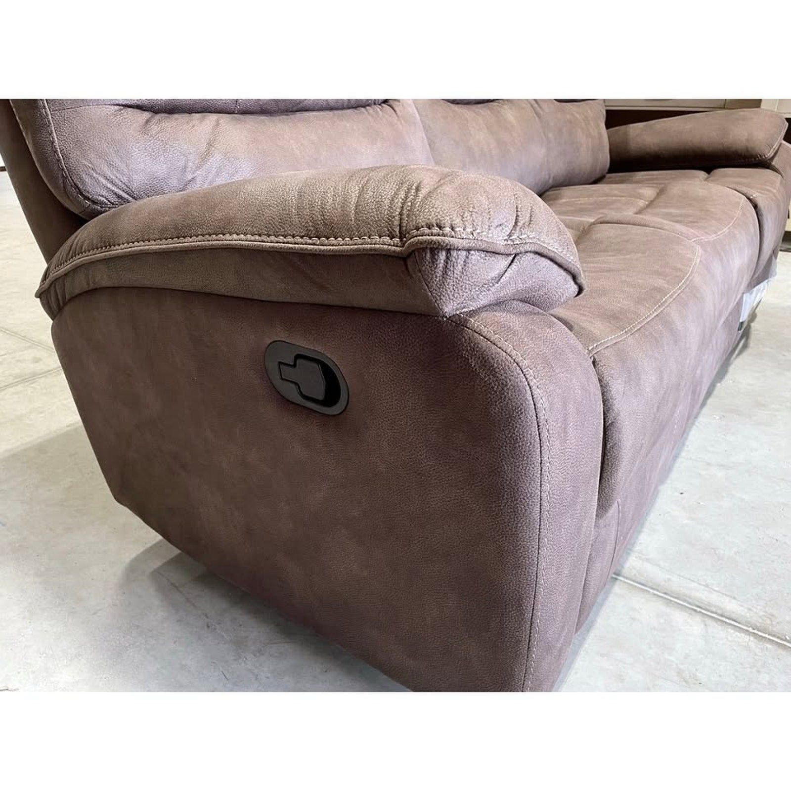 Barcalounger Henley Fabric Manual Reclining Sofa, Brown Free Delivery 🚚🚚