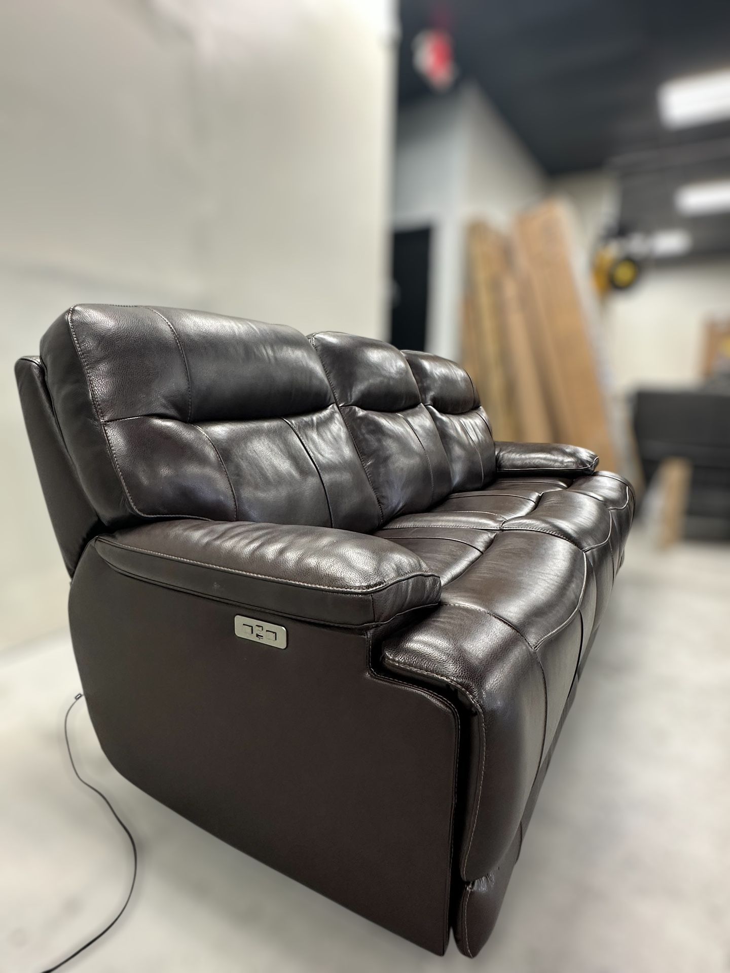 Ridgewin Leather Power Reclining Sofa 🛋️