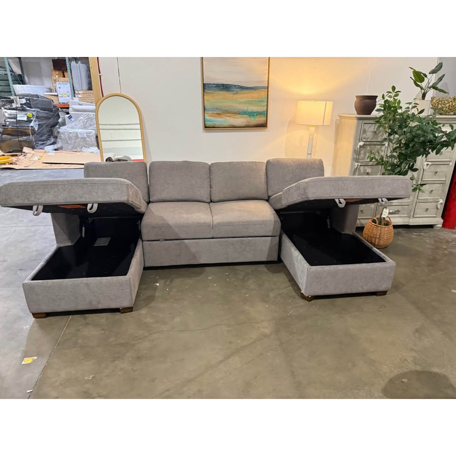 Thomasville Corvalis Convertible Sectional with Double Storage Chaise Free Delivery 🚚