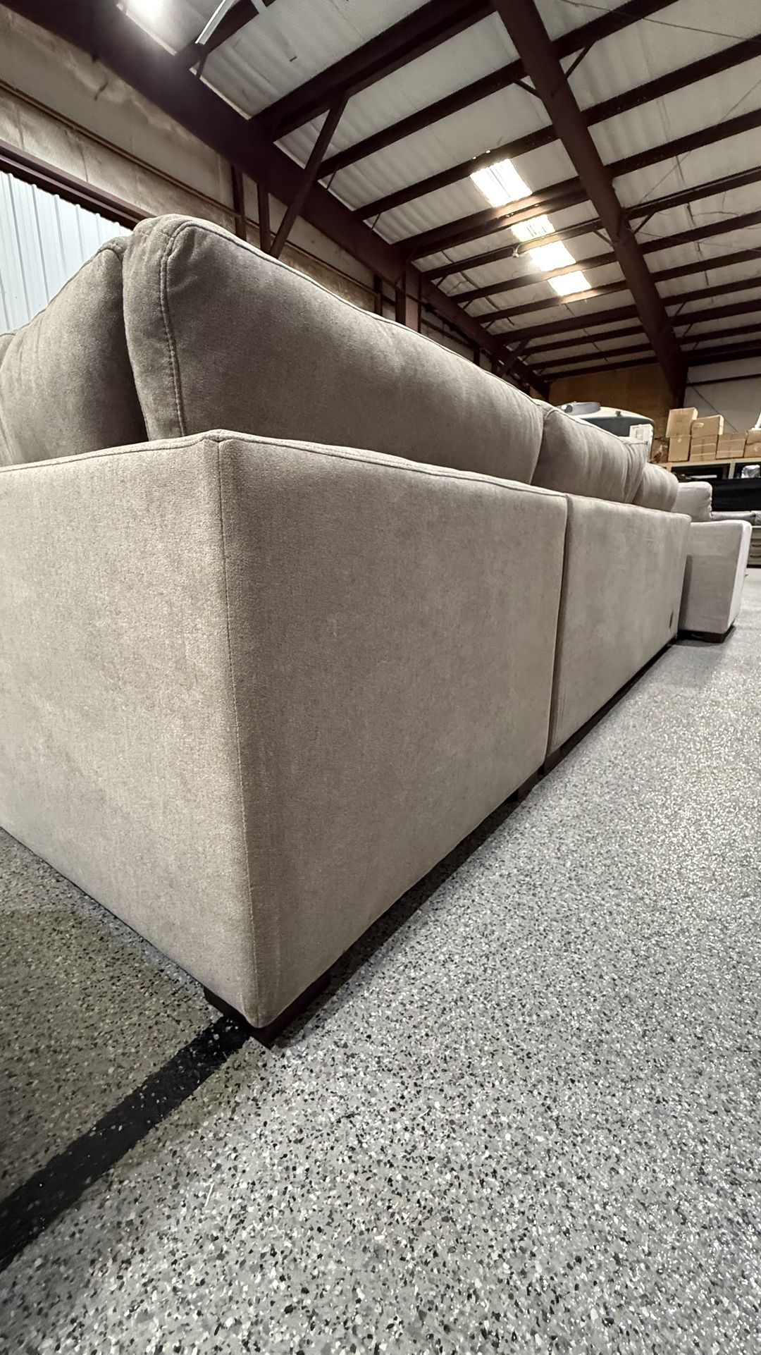 Thomasville Miles Fabric Sectional with Power Footrest