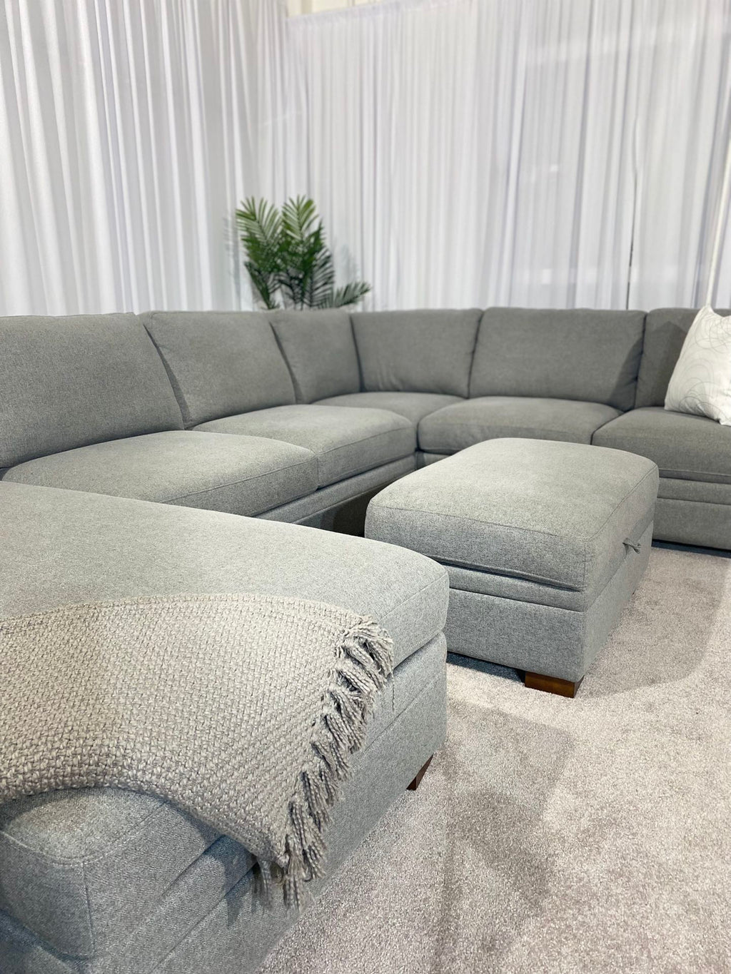 Thomasville Langdon Fabric Sectional Couch with Chaise and Storage Ottoman