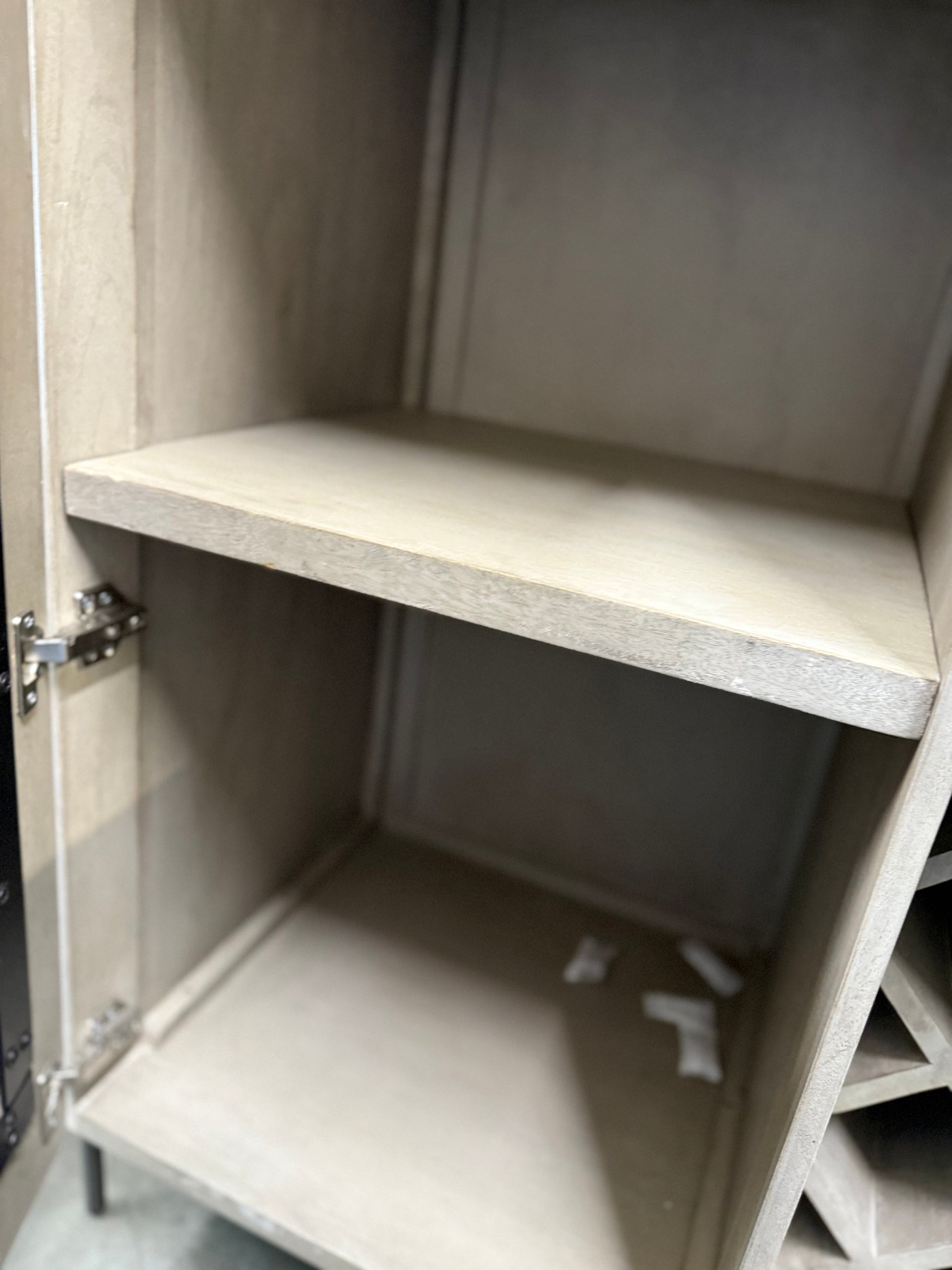 Rori 40.75'' Bar Cabinet