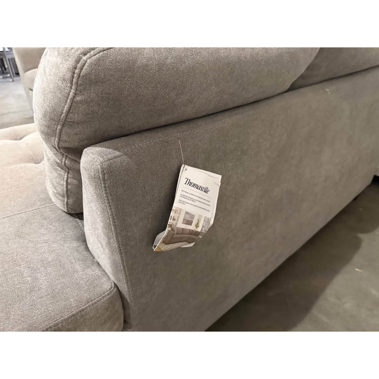 Thomasville Miles Fabric Sectional with Power Footrest Free Delivery 🚚🚚