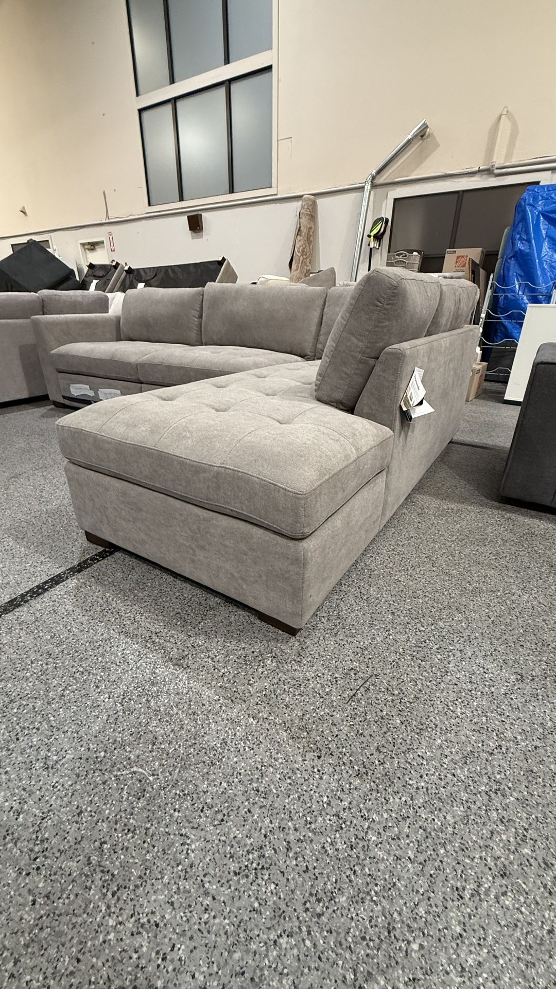 Thomasville Miles Fabric Sectional with Power Footrest