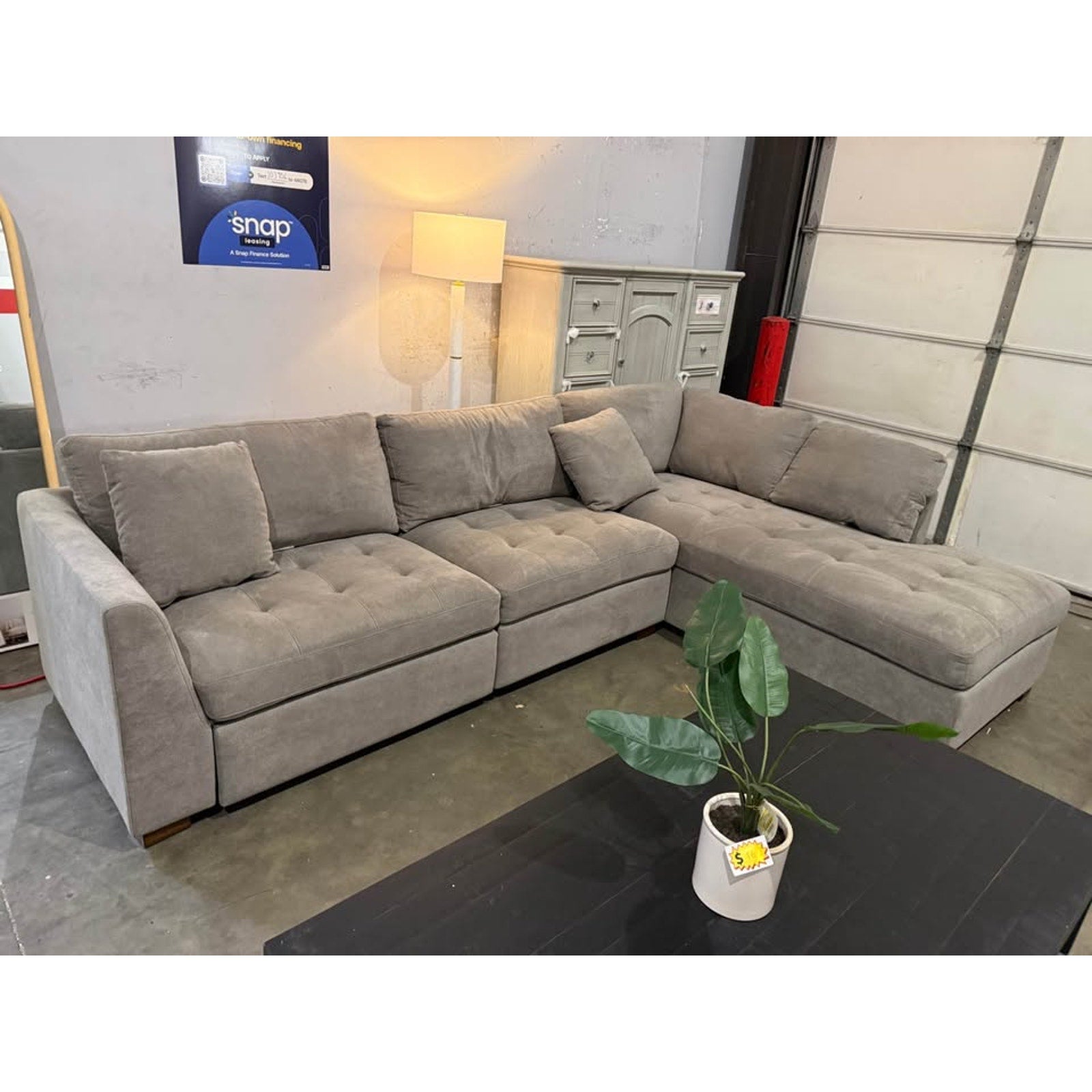 Thomasville Miles Fabric Sectional with Power Footrest Free Delivery 🚚🚚