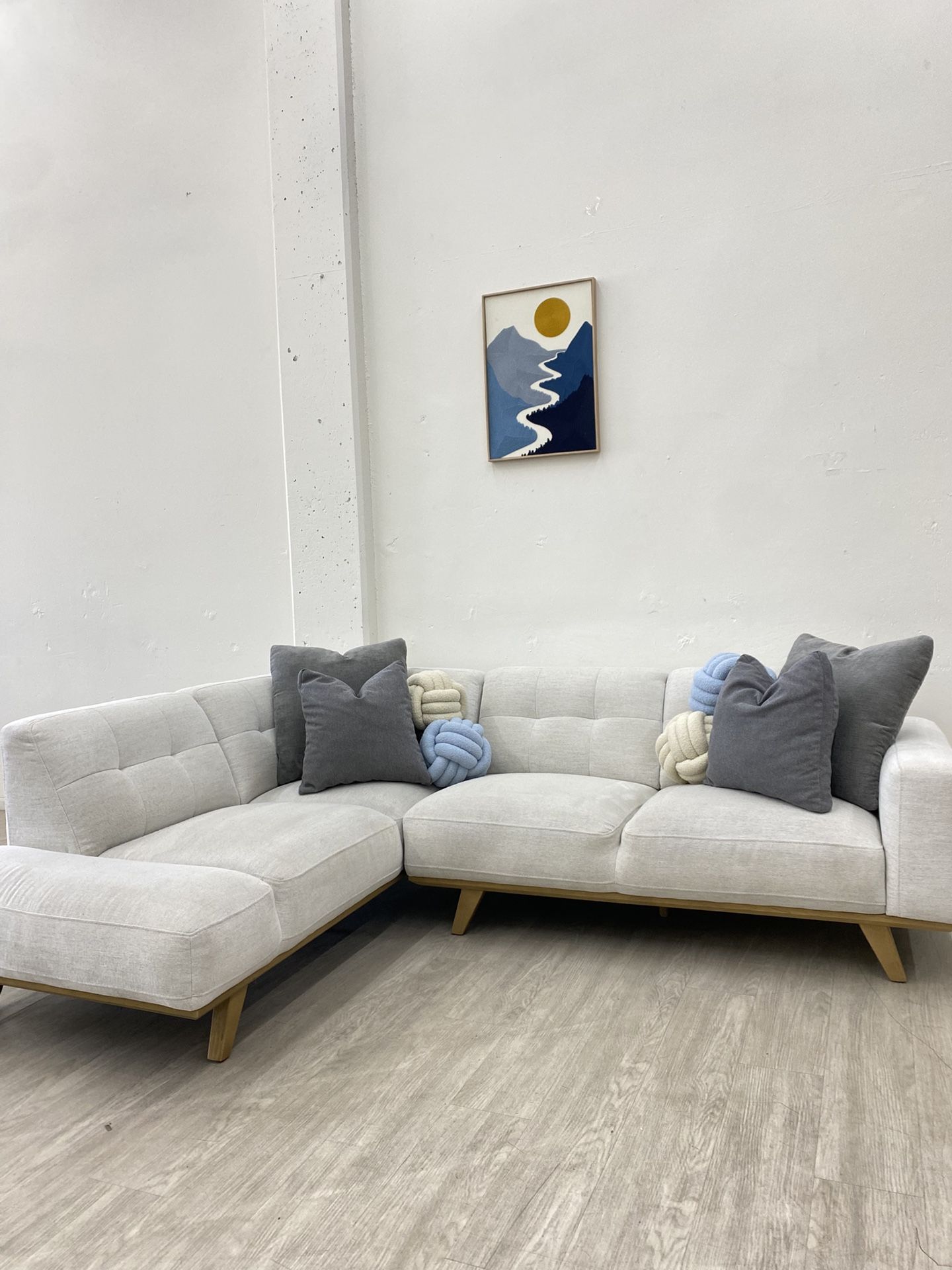 Aeva Fabric Sectional Couch