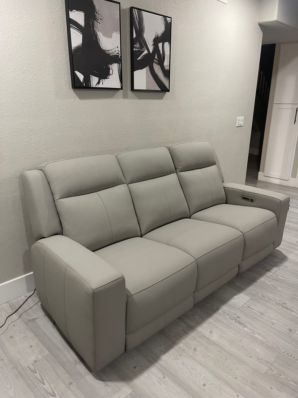 Wren Leather Power Reclining Sofa – New