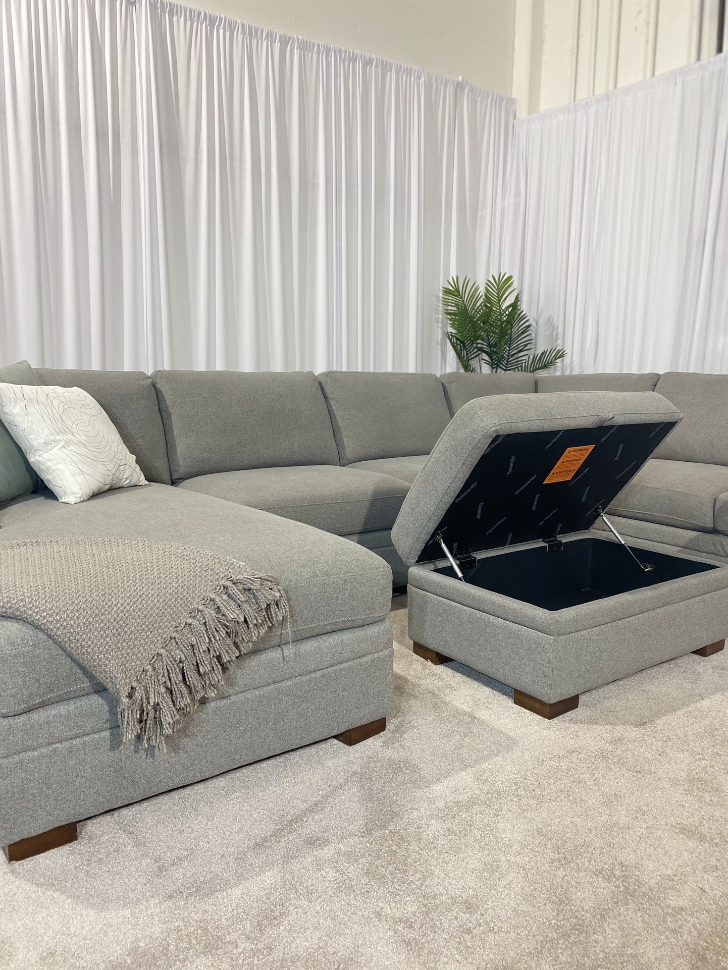 Thomasville Langdon Fabric Sectional Couch with Chaise and Storage Ottoman