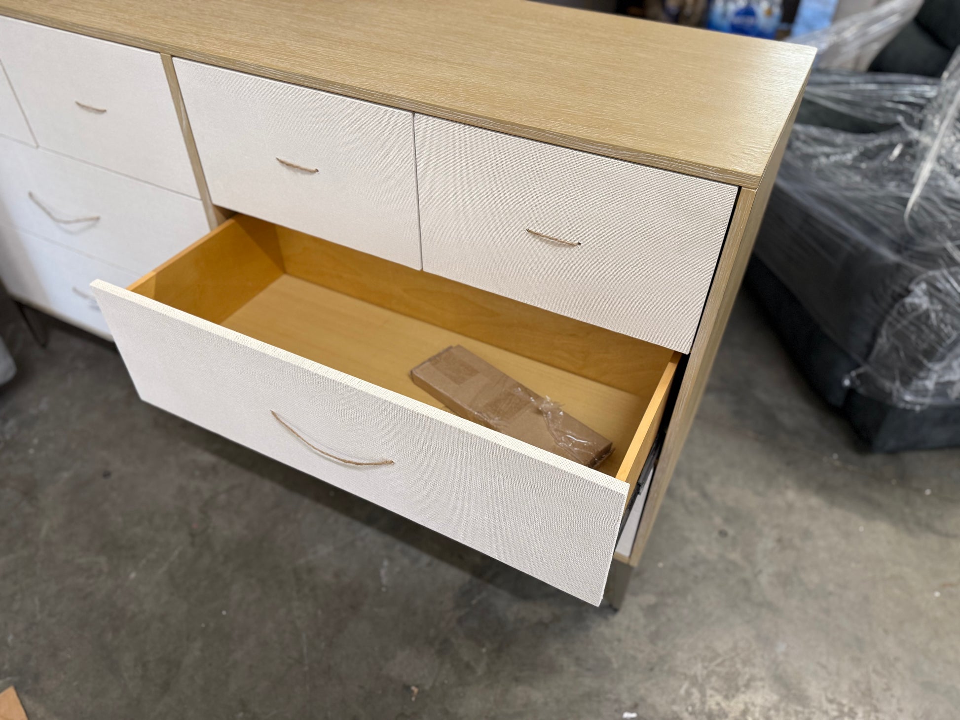 Biscayne 8 - Drawer Dresser