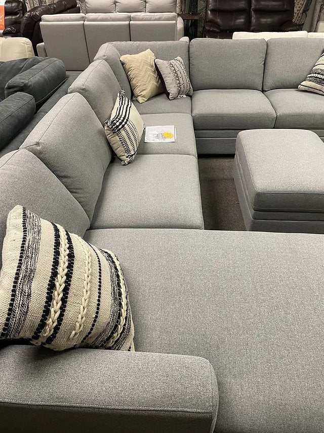 Thomasville Langdon Fabric Sectional with Storage Ottoman