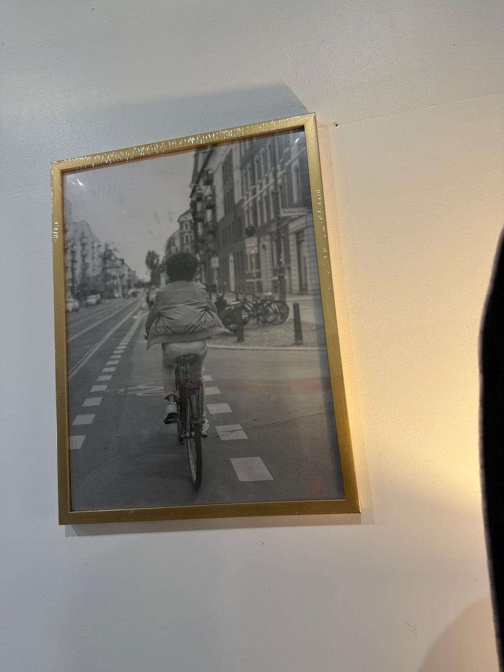 Master & Co. 18"x24" Highline Picture Frame Brass: Traditional Style, Polystyrene Material, Sawtooth Mount