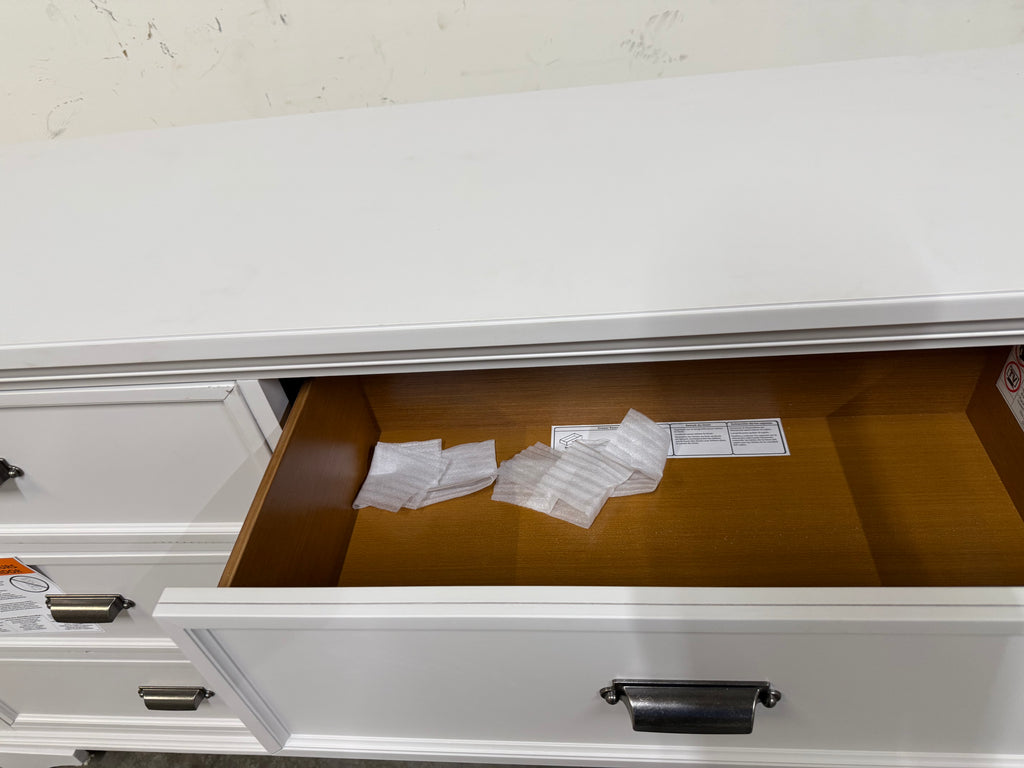 Wynne 6-drawer Dresser