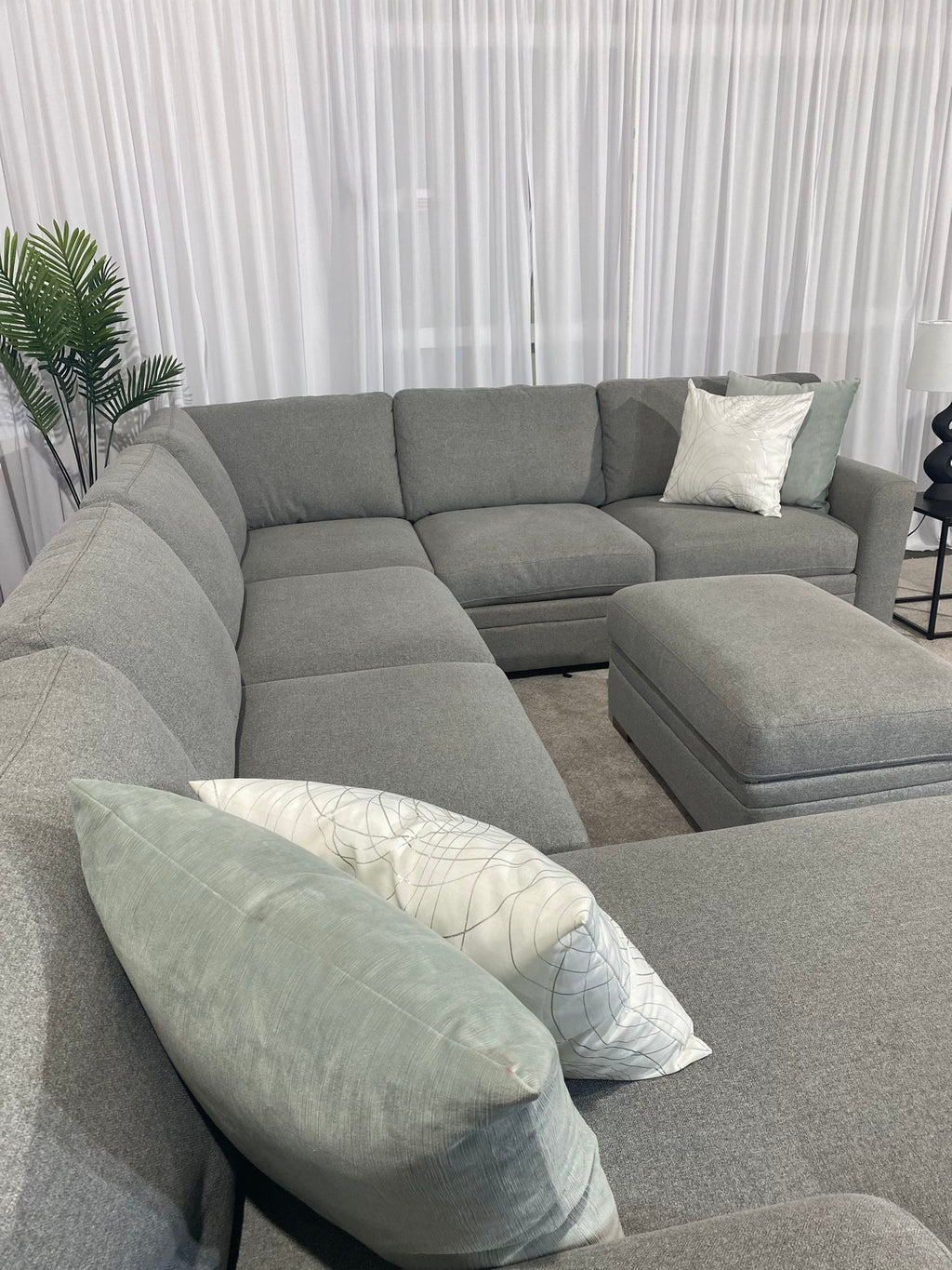Thomasville Langdon Fabric Sectional Couch with Chaise and Storage Ottoman