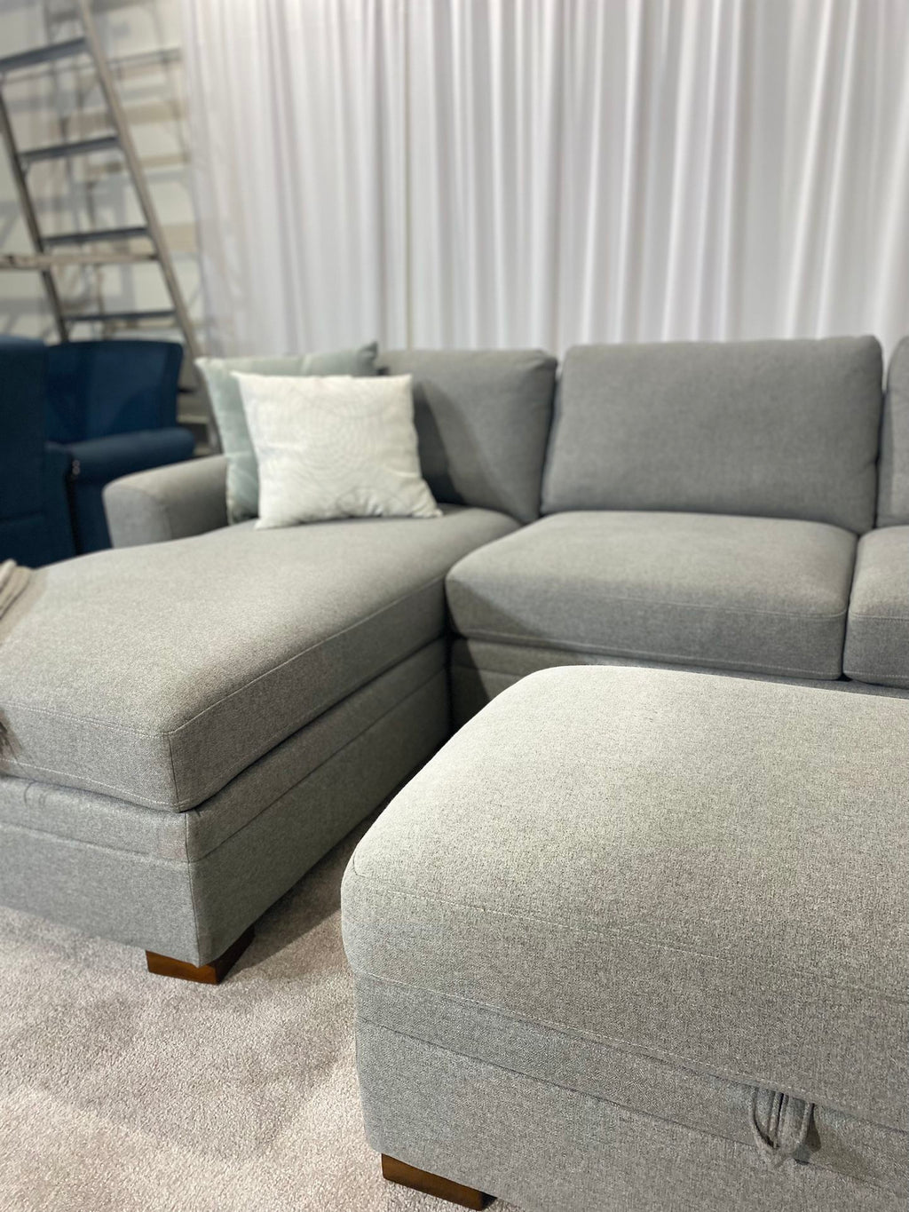 Thomasville Langdon Fabric Sectional Couch with Chaise and Storage Ottoman