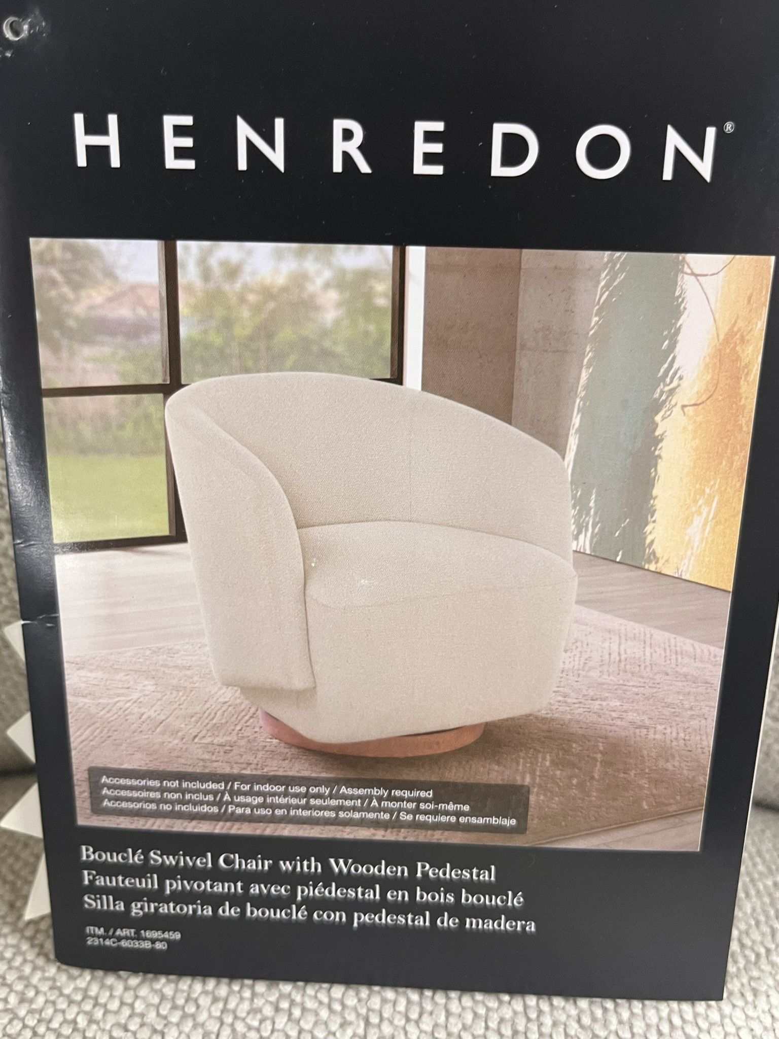 Henredon Cream Murphy Swivel Chair
