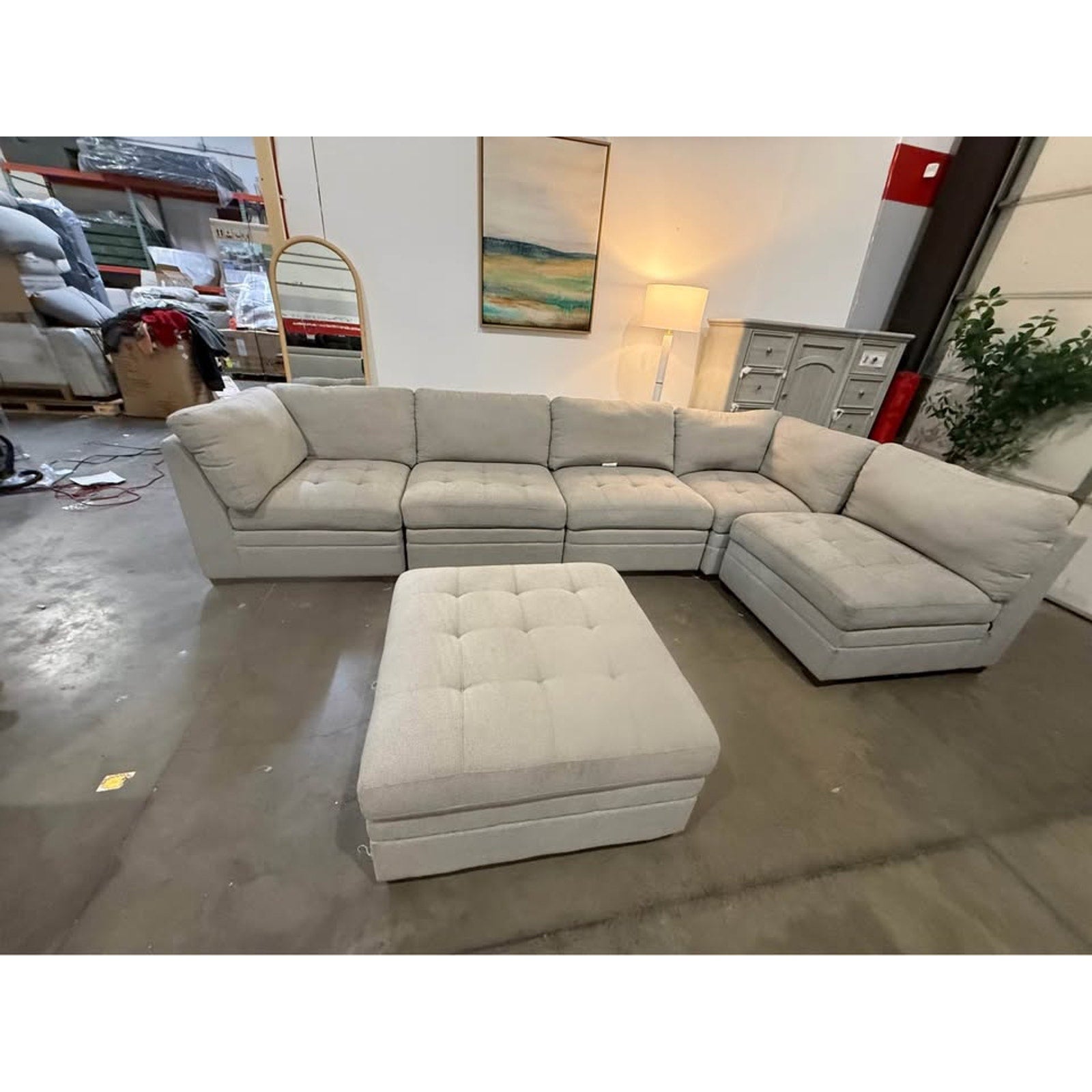 Thomasville Tisdale Modular Sectional 6-piece Beige with Storage Ottoman Free Delivery 🚚🚚