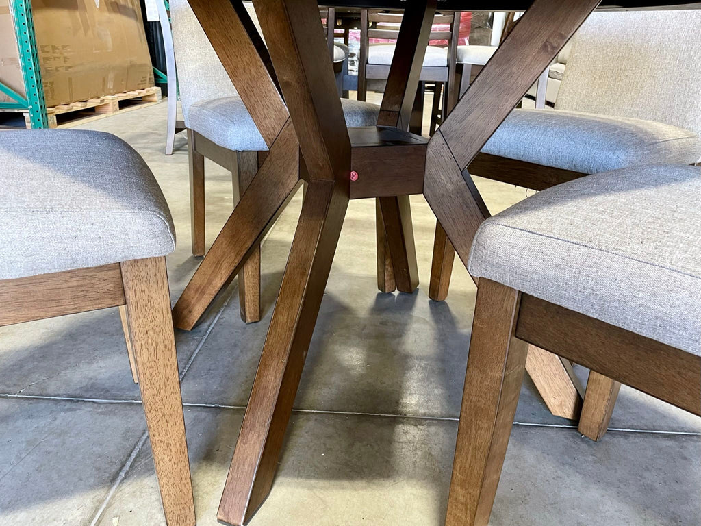 WAREHOUSE CLEARANCE | Kaelyn 5-piece Dining Set | BRAND NEW