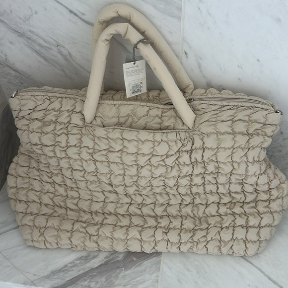 Athleisure Soft Puff Weekender Bag - A New Day Off-White