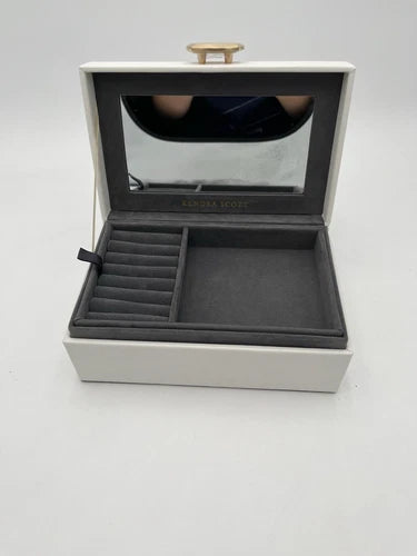 NEW Kendra Scott Faux Leather Jewelry Box # 215-16-3529 Gray